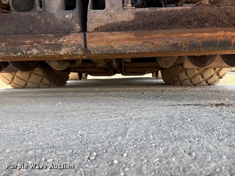 image for item EU8629 1996 Cedarapids CR551 paver