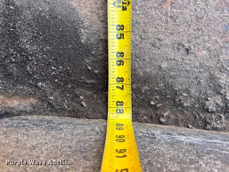 image for item EU8629 1996 Cedarapids CR551 paver