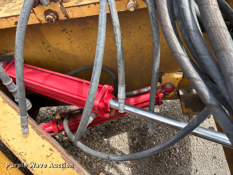 image for item EU8652 M-B Companies broom