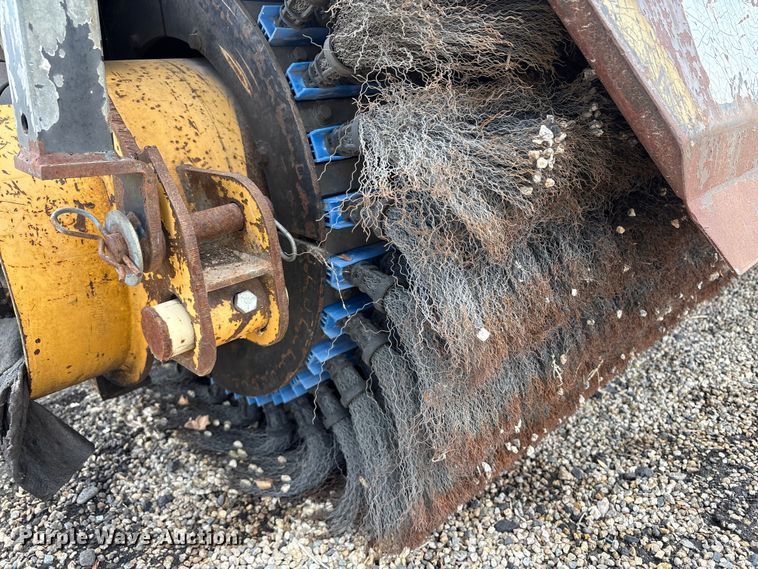 image for item EU8652 M-B Companies broom