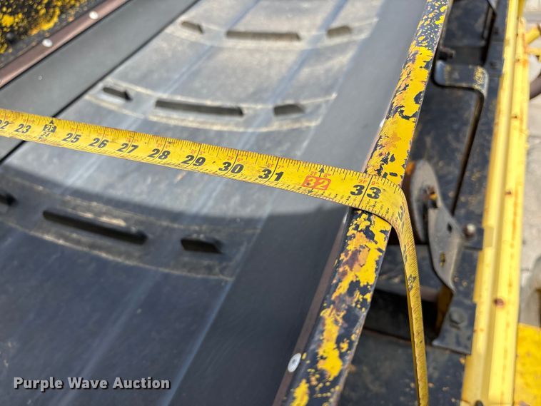 image for item EU8653 1988 Athey 712-D windrow elevator
