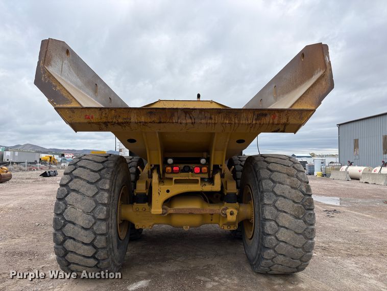 image for item EU8656 2015 Caterpillar 740B articulated haul truck