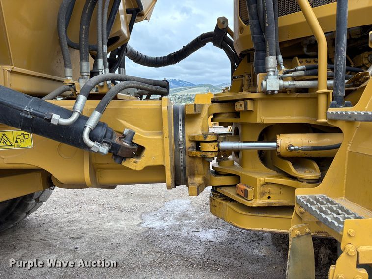 image for item EU8656 2015 Caterpillar 740B articulated haul truck