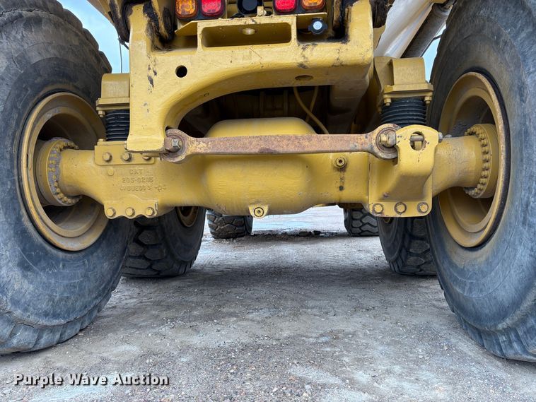 image for item EU8656 2015 Caterpillar 740B articulated haul truck