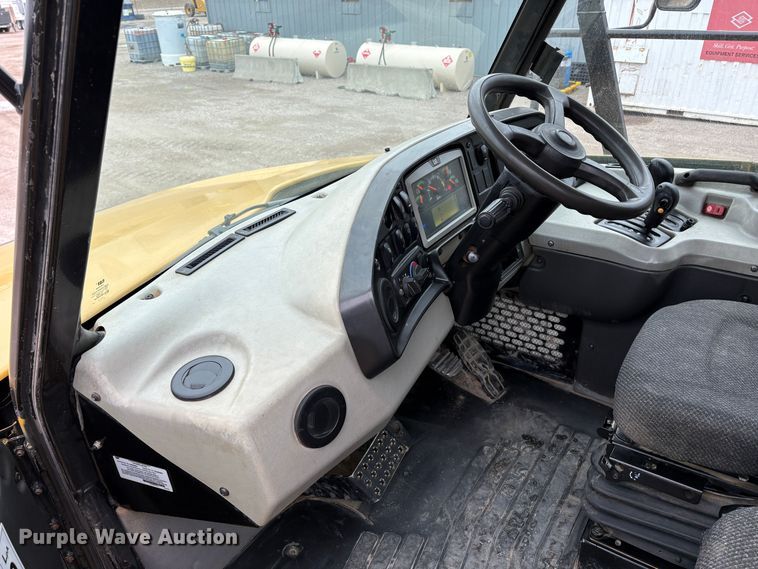image for item EU8656 2015 Caterpillar 740B articulated haul truck