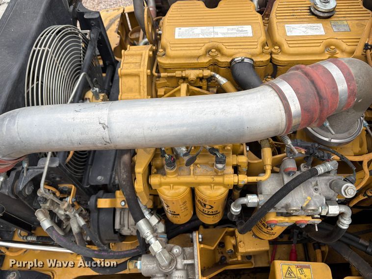 image for item EU8656 2015 Caterpillar 740B articulated haul truck