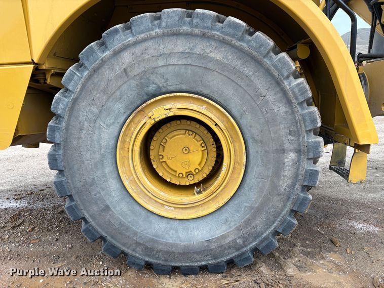 image for item EU8656 2015 Caterpillar 740B articulated haul truck