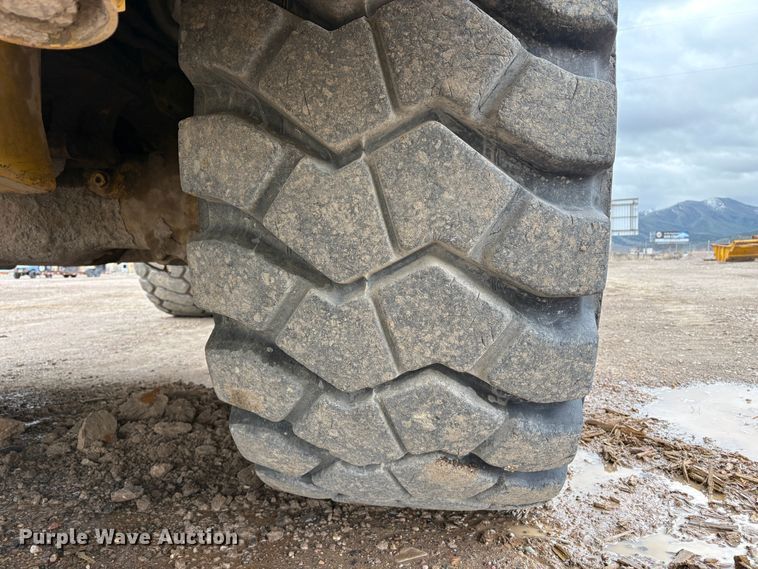 image for item EU8656 2015 Caterpillar 740B articulated haul truck