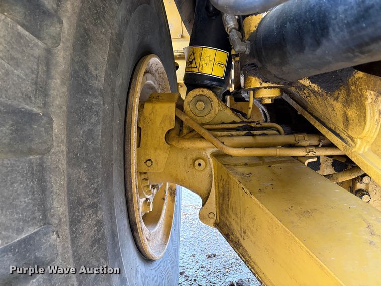 image for item EU8656 2015 Caterpillar 740B articulated haul truck