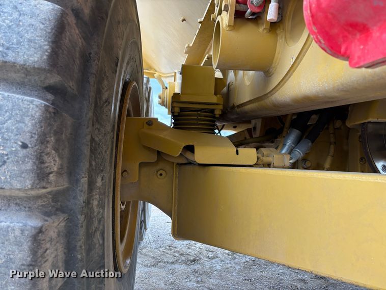 image for item EU8656 2015 Caterpillar 740B articulated haul truck