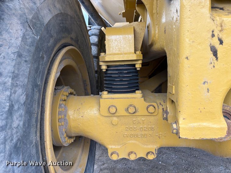 image for item EU8656 2015 Caterpillar 740B articulated haul truck