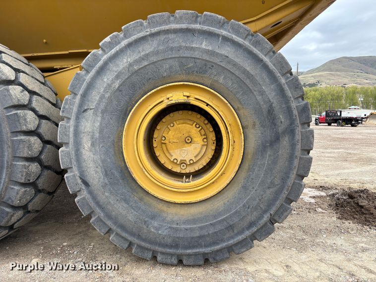 image for item EU8656 2015 Caterpillar 740B articulated haul truck