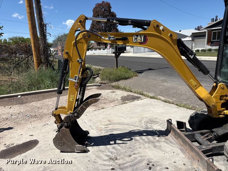 image for item EU8657 2021 Caterpillar 302CR mini excavator