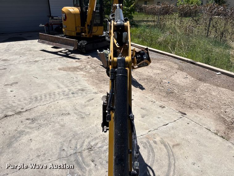 image for item EU8657 2021 Caterpillar 302CR mini excavator