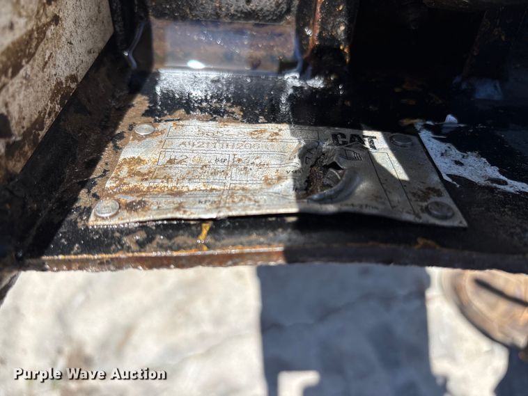 image for item EU8657 2021 Caterpillar 302CR mini excavator