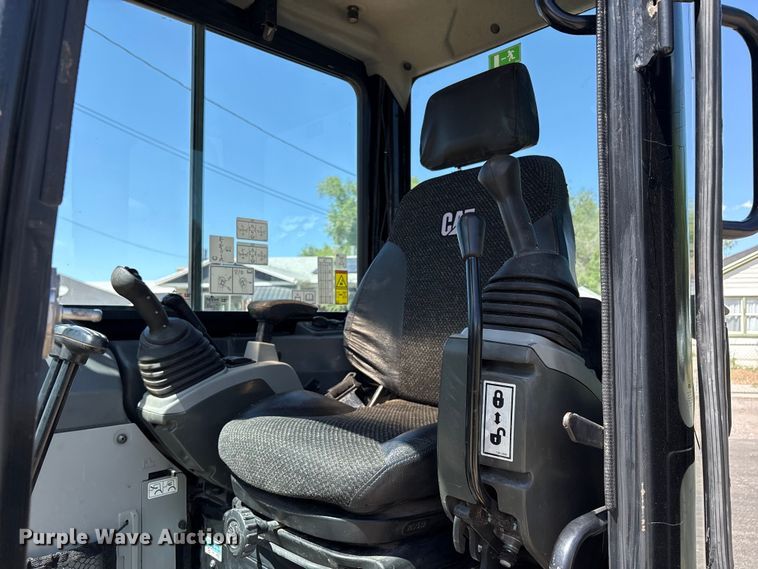 image for item EU8658 2021 Caterpillar 304E2 mini excavator