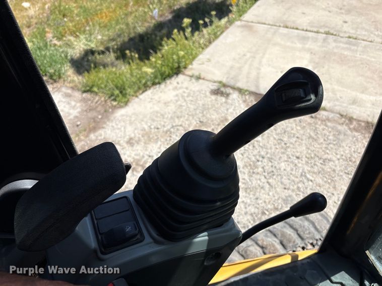 image for item EU8658 2021 Caterpillar 304E2 mini excavator