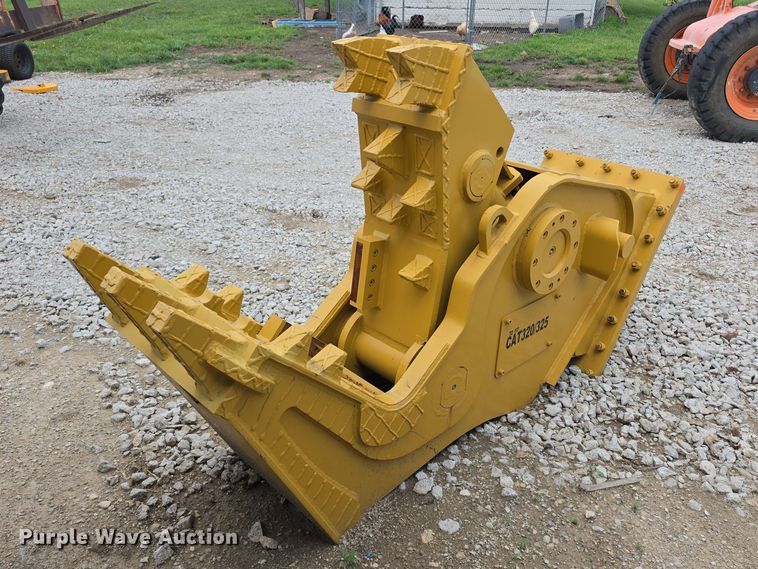 image for item EV2102 Caterpillar hydraulic pulverizer 