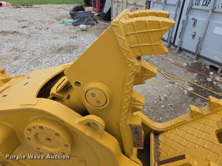 image for item EV2102 Caterpillar hydraulic pulverizer 