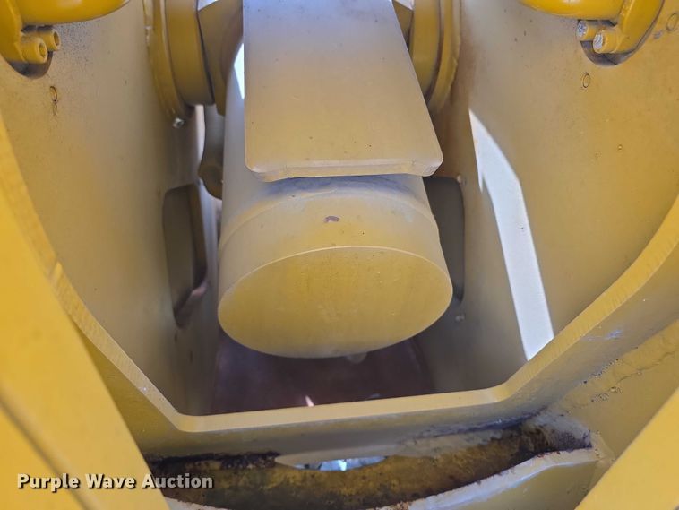 image for item EV2102 Caterpillar hydraulic pulverizer 