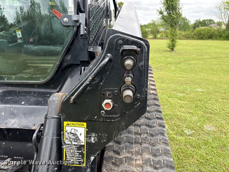 image for item EV2916 2019 John Deere 333G tracked skid steer loader