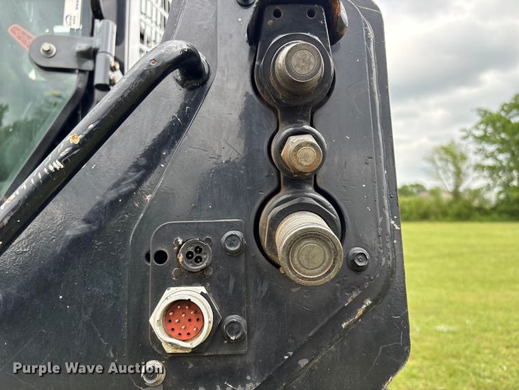 image for item EV2916 2019 John Deere 333G tracked skid steer loader