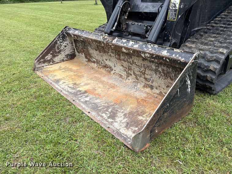 image for item EV2916 2019 John Deere 333G tracked skid steer loader