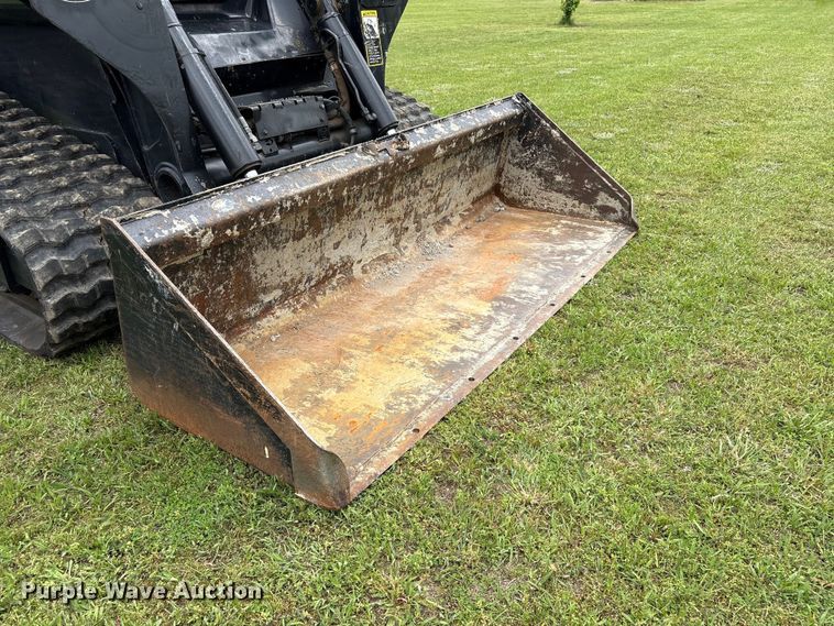 image for item EV2916 2019 John Deere 333G tracked skid steer loader