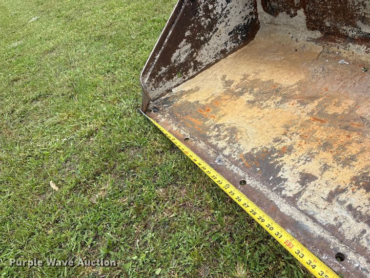 image for item EV2916 2019 John Deere 333G tracked skid steer loader