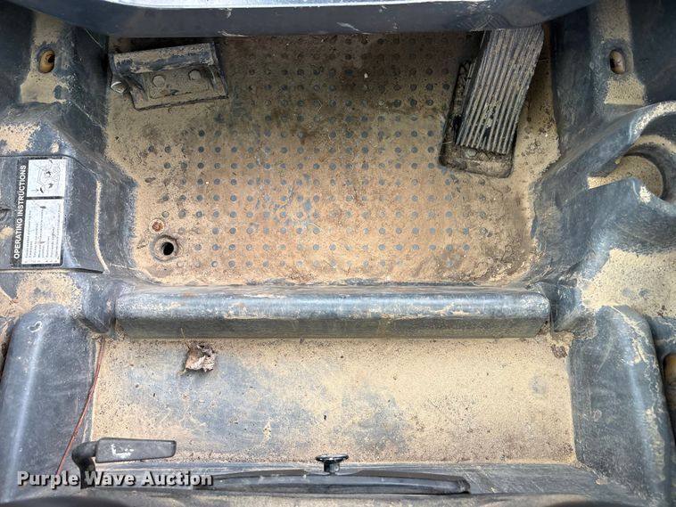 image for item EV2916 2019 John Deere 333G tracked skid steer loader