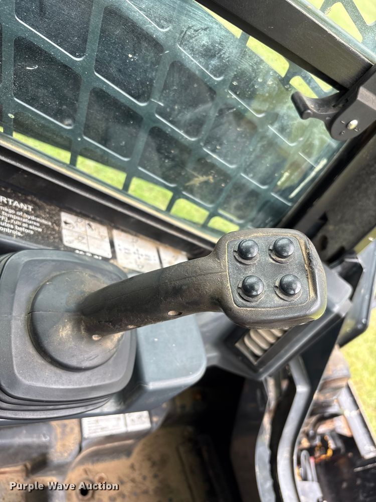 image for item EV2916 2019 John Deere 333G tracked skid steer loader