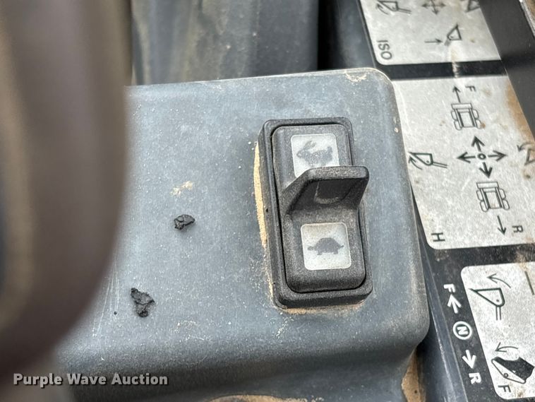 image for item EV2916 2019 John Deere 333G tracked skid steer loader