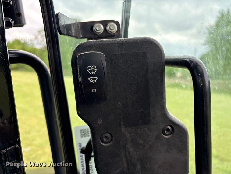 image for item EV2916 2019 John Deere 333G tracked skid steer loader