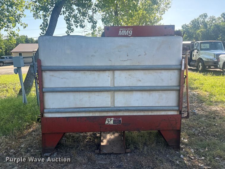 image for item EV2918 Ditch Witch MM9 mud mixer tank