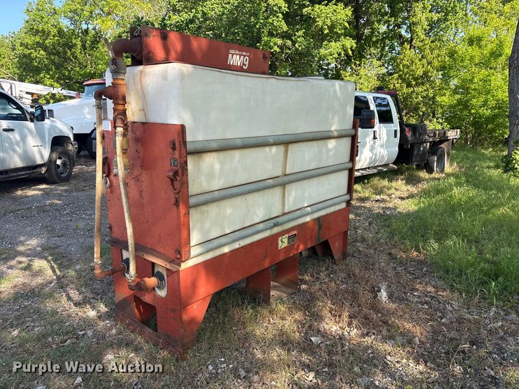 image for item EV2918 Ditch Witch MM9 mud mixer tank