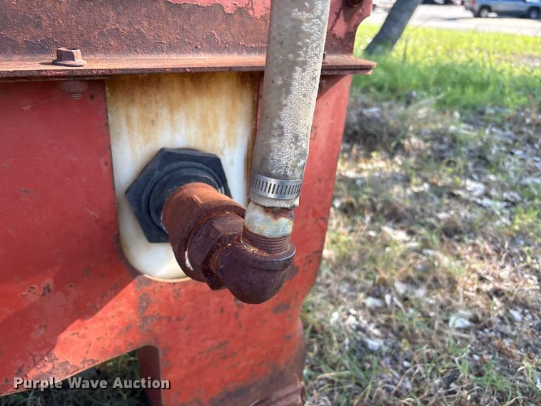 image for item EV2918 Ditch Witch MM9 mud mixer tank