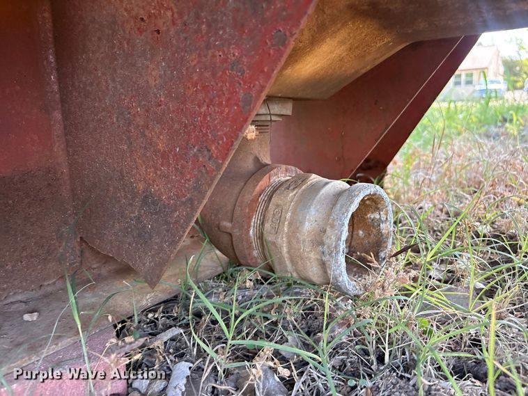 image for item EV2918 Ditch Witch MM9 mud mixer tank