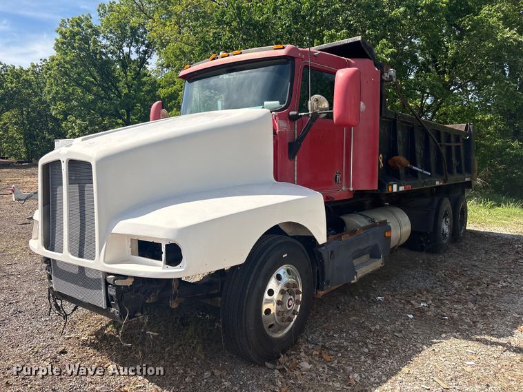image for item EV2921 1994 Kenworth T600 dump truck