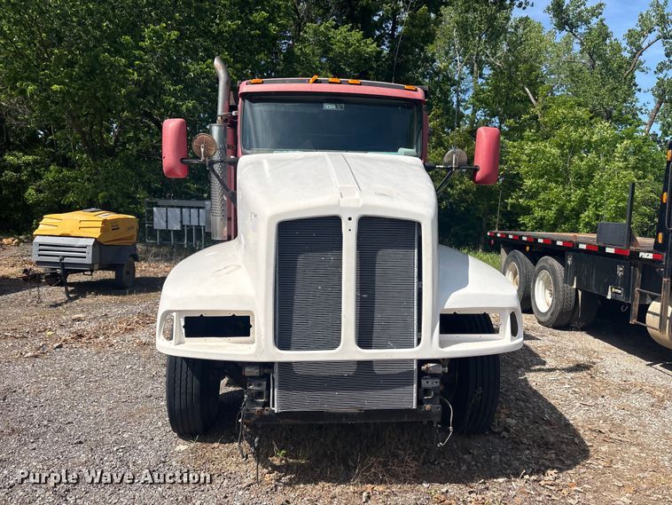 image for item EV2921 1994 Kenworth T600 dump truck