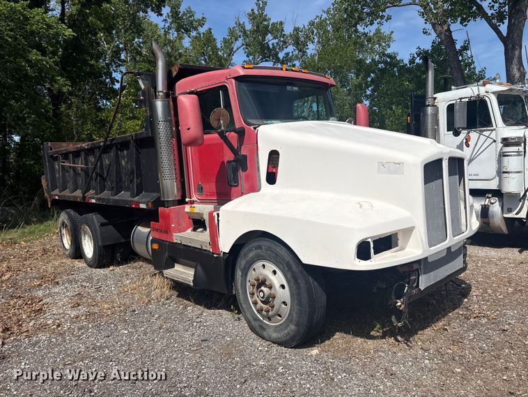 image for item EV2921 1994 Kenworth T600 dump truck