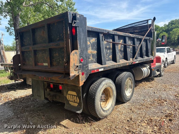 image for item EV2921 1994 Kenworth T600 dump truck