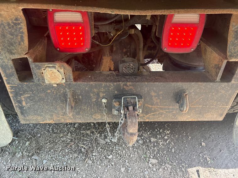 image for item EV2921 1994 Kenworth T600 dump truck