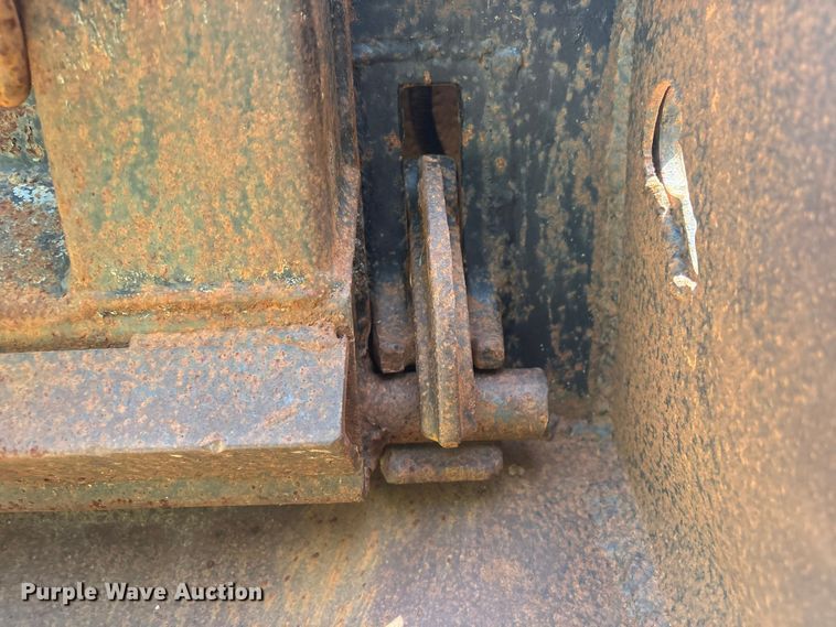 image for item EV2921 1994 Kenworth T600 dump truck