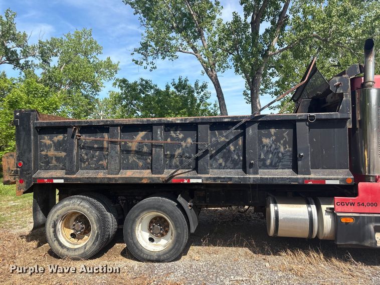 image for item EV2921 1994 Kenworth T600 dump truck