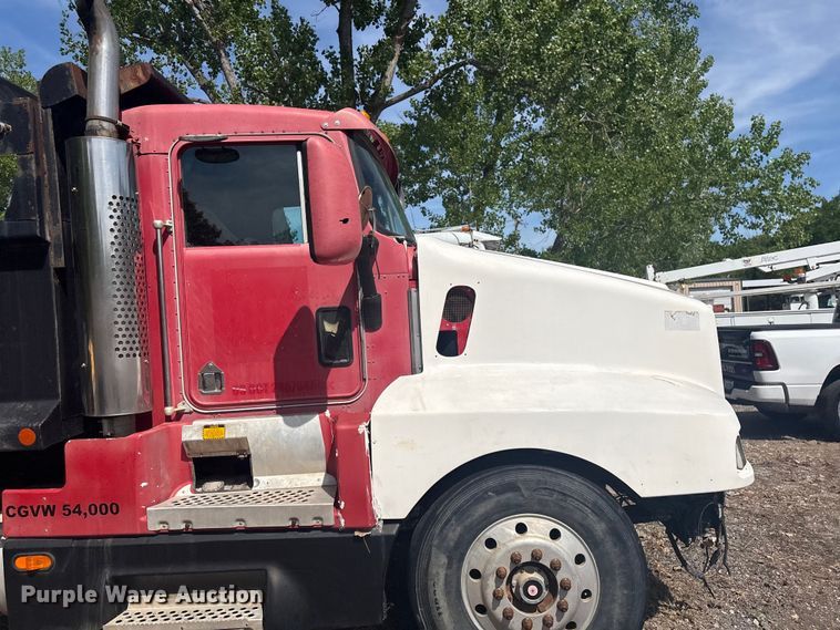 image for item EV2921 1994 Kenworth T600 dump truck