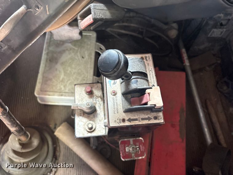 image for item EV2921 1994 Kenworth T600 dump truck