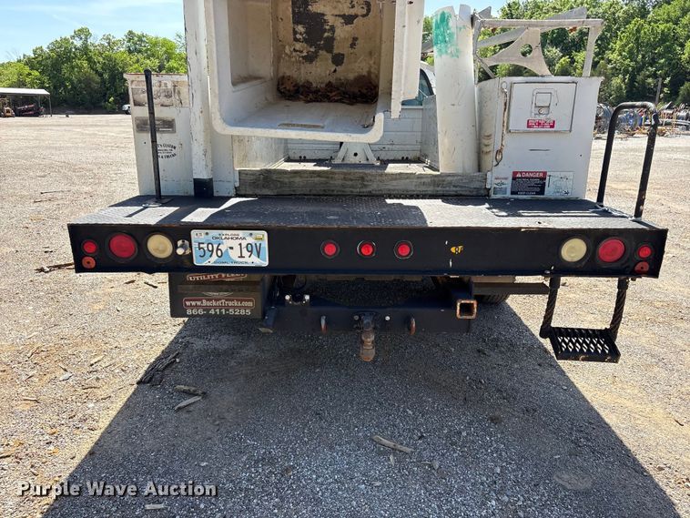image for item EV2922 2006 Ford F450 Super Duty bucket truck