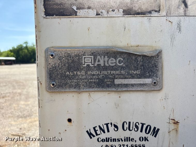 image for item EV2922 2006 Ford F450 Super Duty bucket truck