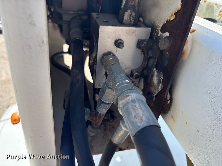 image for item EV2922 2006 Ford F450 Super Duty bucket truck