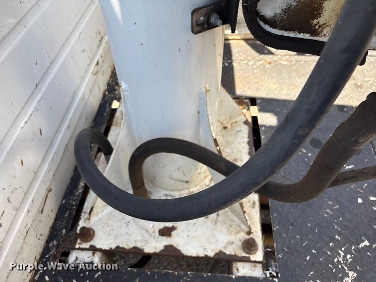 image for item EV2922 2006 Ford F450 Super Duty bucket truck